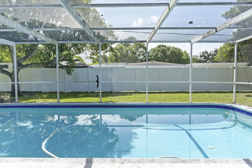 521 SW 59th Avenue Plantation FL 33317