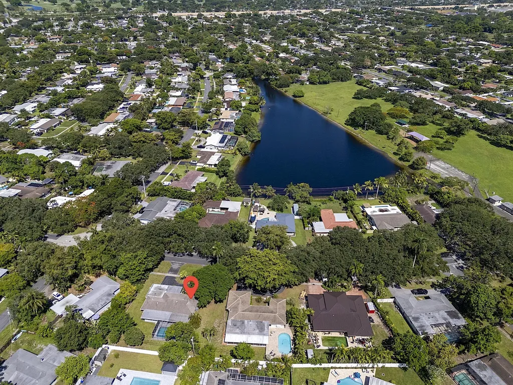 521 SW 59th Avenue Plantation FL 33317