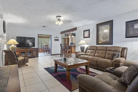 521 SW 59th Avenue Plantation FL 33317