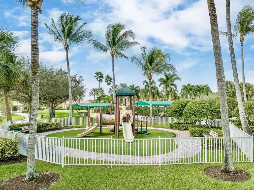 8270 Eleuthera Lane Wellington FL 33414