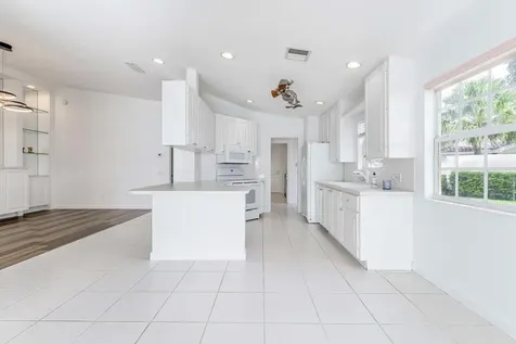 8270 Eleuthera Lane Wellington FL 33414