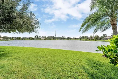 8270 Eleuthera Lane Wellington FL 33414
