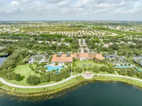 8270 Eleuthera Lane Wellington FL 33414