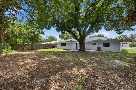 1124 Club Drive Fort Pierce FL 34982