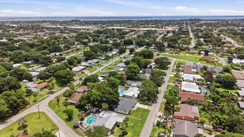 1124 Club Drive Fort Pierce FL 34982