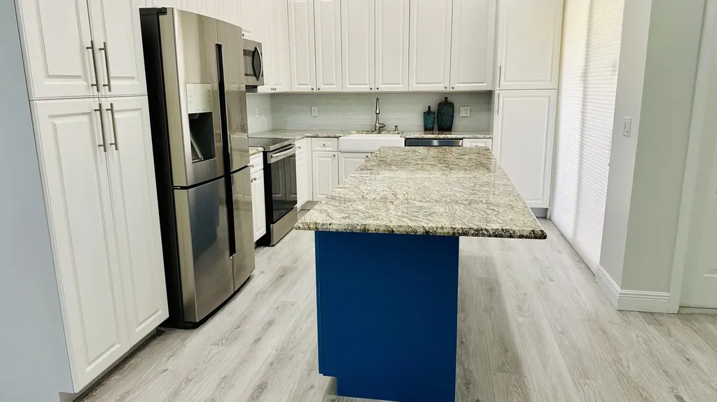 8601 Mangrove Cay West Palm Beach FL 33411