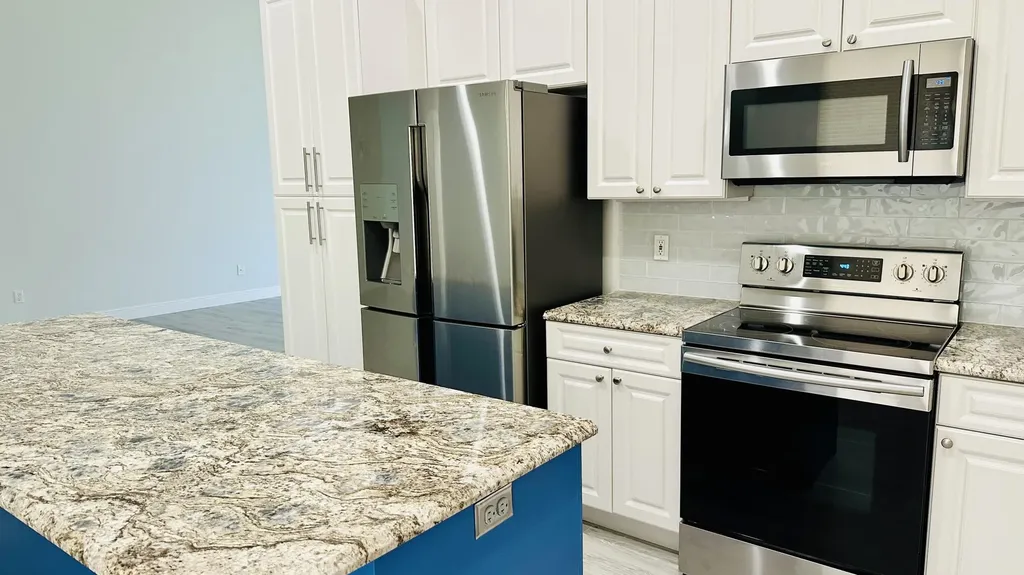 8601 Mangrove Cay West Palm Beach FL 33411