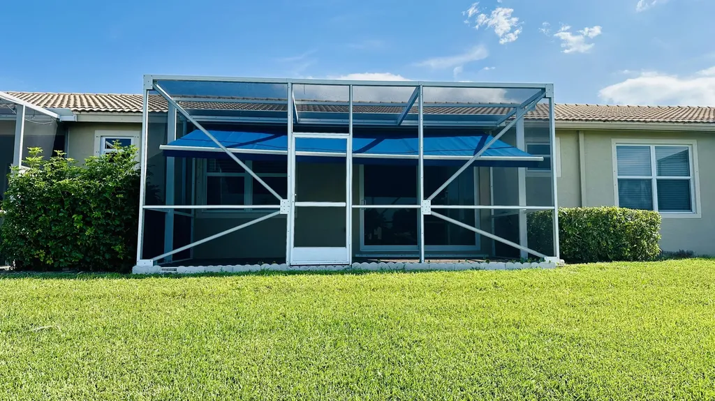8601 Mangrove Cay West Palm Beach FL 33411