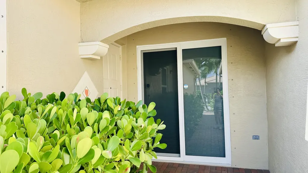 8601 Mangrove Cay West Palm Beach FL 33411