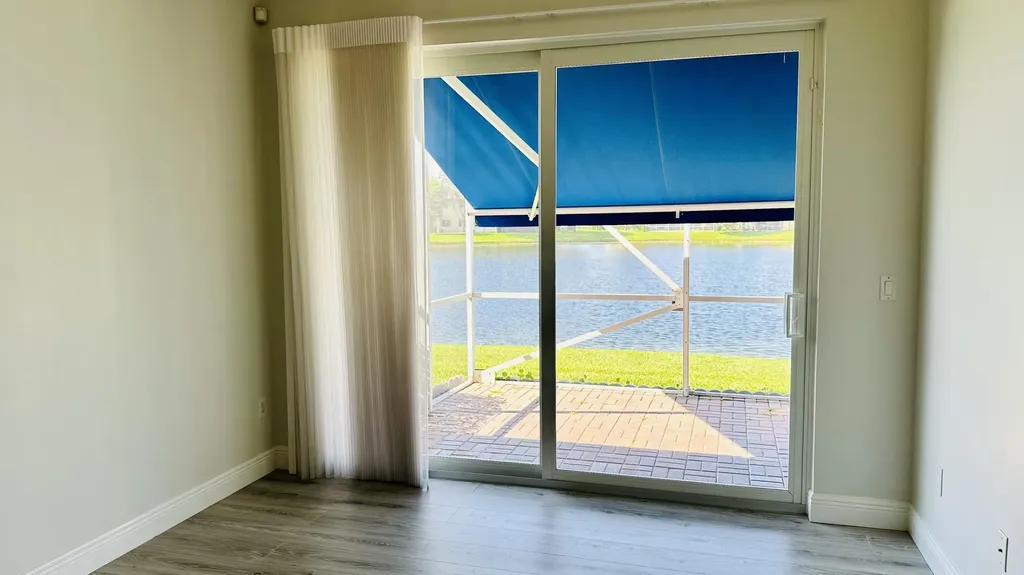 8601 Mangrove Cay West Palm Beach FL 33411