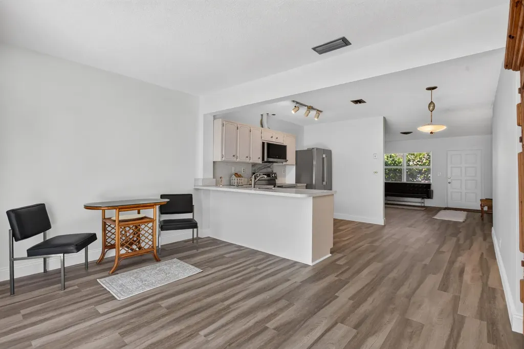 860-870 NE 23rd Avenue Pompano Beach FL 33062