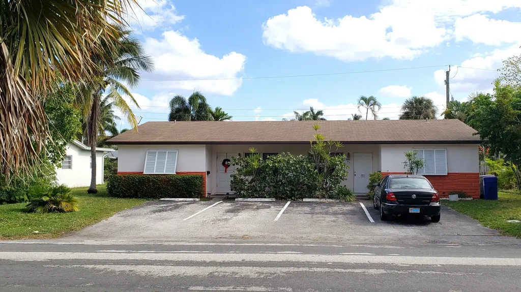 860-870 NE 23rd Avenue Pompano Beach FL 33062