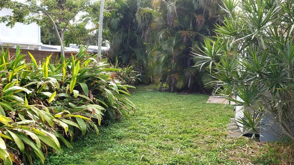860-870 NE 23rd Avenue Pompano Beach FL 33062