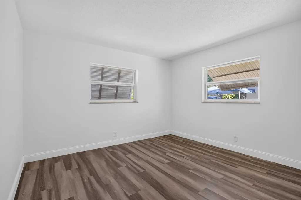 860-870 NE 23rd Avenue Pompano Beach FL 33062