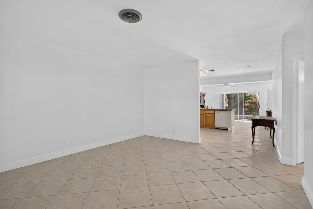 860-870 NE 23rd Avenue Pompano Beach FL 33062