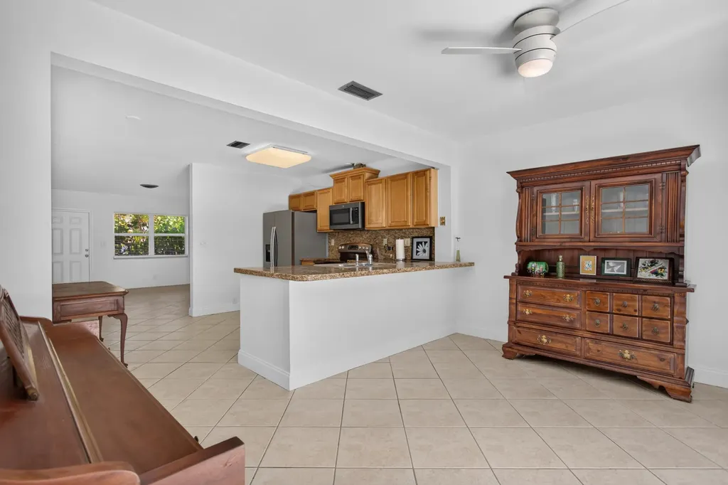 860-870 NE 23rd Avenue Pompano Beach FL 33062