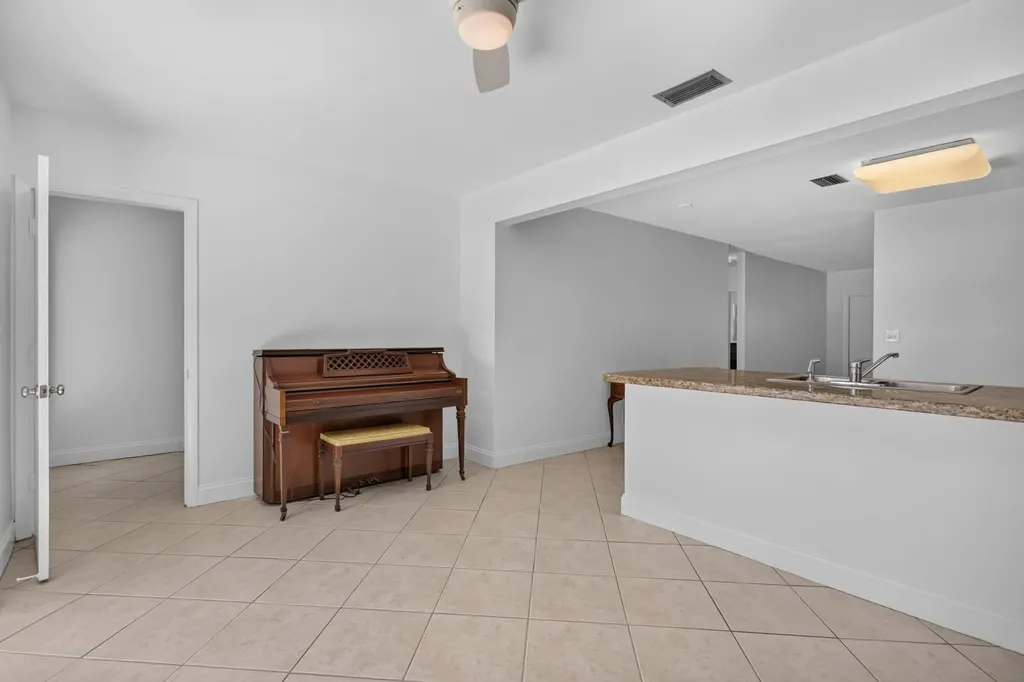 860-870 NE 23rd Avenue Pompano Beach FL 33062