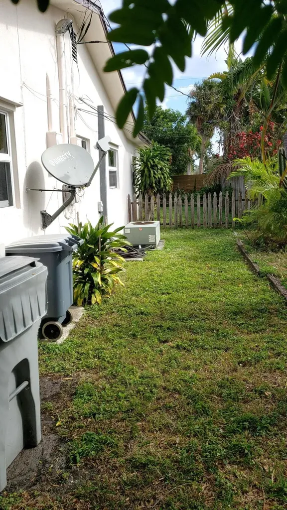 860-870 NE 23rd Avenue Pompano Beach FL 33062