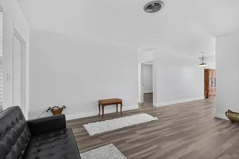 860-870 NE 23rd Avenue Pompano Beach FL 33062