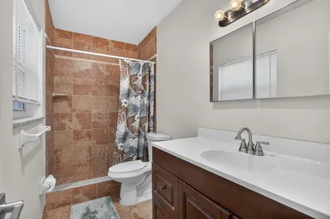 860-870 NE 23rd Avenue Pompano Beach FL 33062