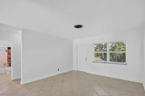860-870 NE 23rd Avenue Pompano Beach FL 33062