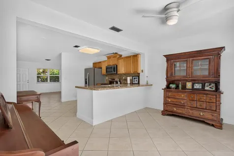 860-870 NE 23rd Avenue Pompano Beach FL 33062