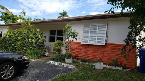 860-870 NE 23rd Avenue Pompano Beach FL 33062
