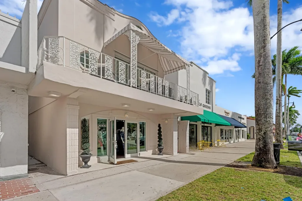 255 Royal Poinciana Way Palm Beach FL 33480