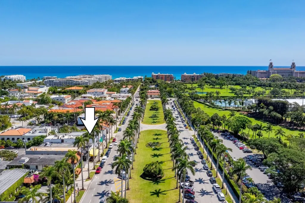 255 Royal Poinciana Way Palm Beach FL 33480