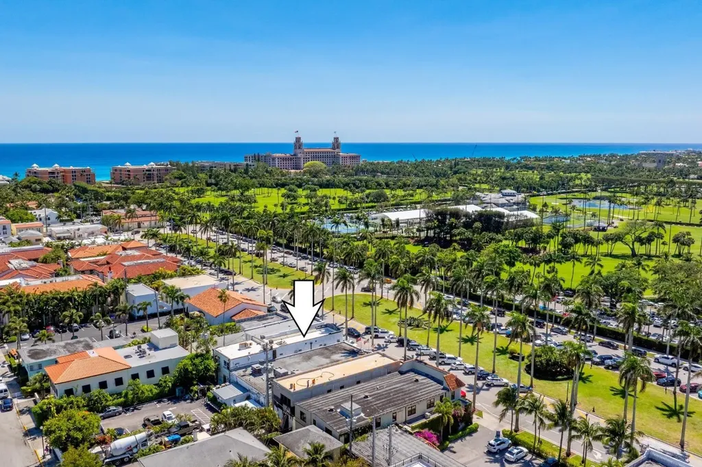 255 Royal Poinciana Way Palm Beach FL 33480