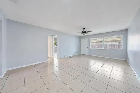 9050 E Highland Pines Boulevard Palm Beach Gardens FL 33418