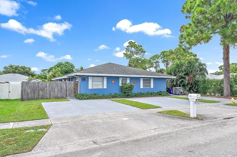 9050 E Highland Pines Boulevard Palm Beach Gardens FL 33418