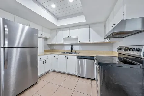 9050 E Highland Pines Boulevard Palm Beach Gardens FL 33418
