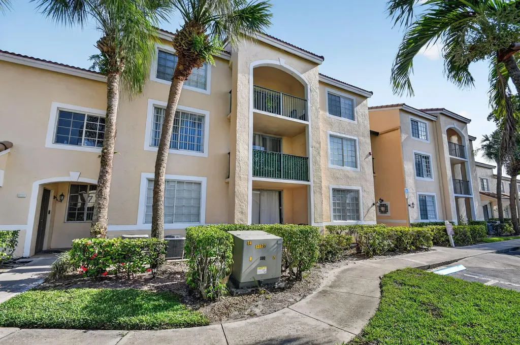 1733 Village Boulevard West Palm Beach FL 33409