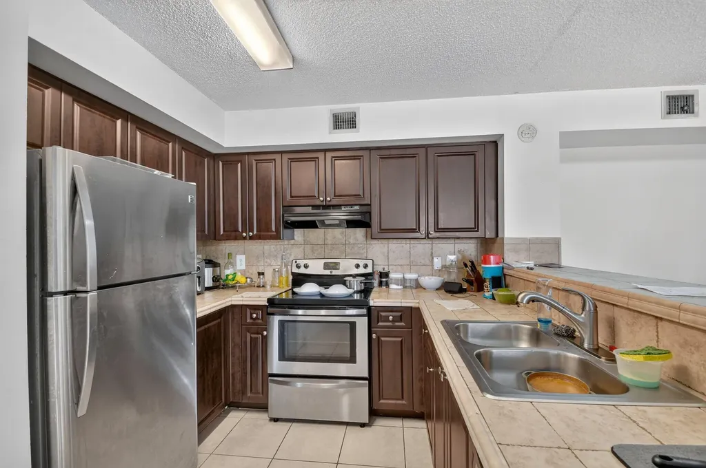 1733 Village Boulevard West Palm Beach FL 33409