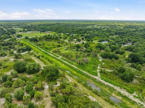19998 NW 270th Street Okeechobee FL 34972