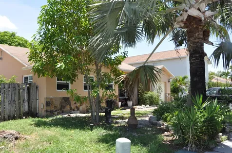 1906 SW 87th Avenue North Lauderdale FL 33068