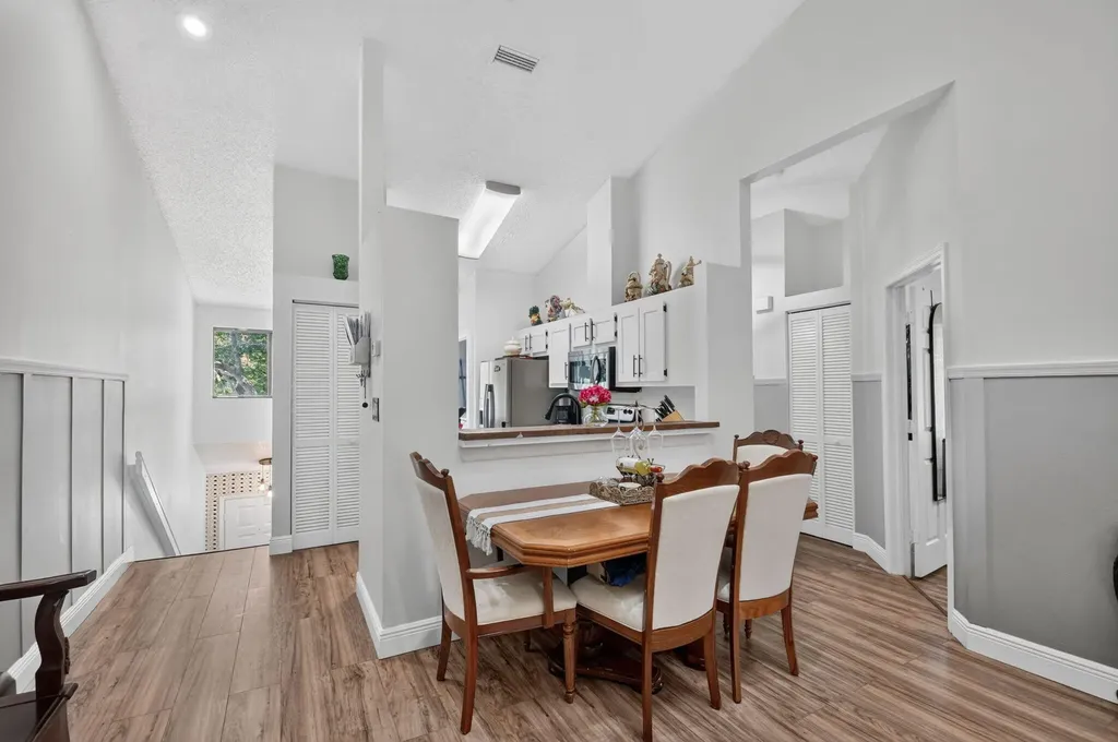907 Harbour Pointe Way Greenacres FL 33413