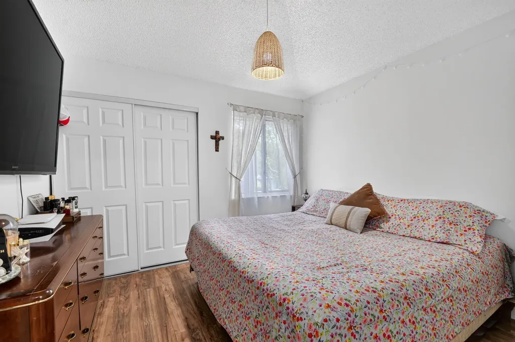 907 Harbour Pointe Way Greenacres FL 33413