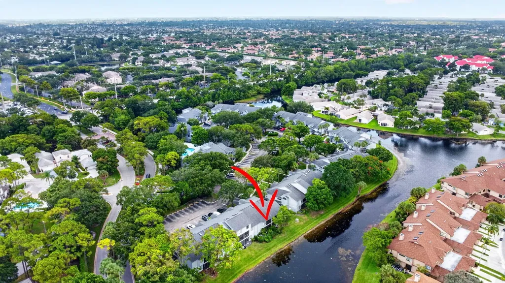 907 Harbour Pointe Way Greenacres FL 33413