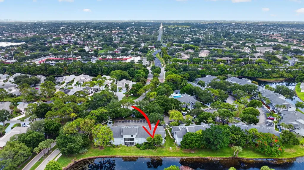 907 Harbour Pointe Way Greenacres FL 33413