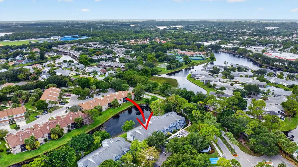 907 Harbour Pointe Way Greenacres FL 33413