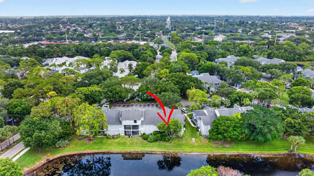907 Harbour Pointe Way Greenacres FL 33413