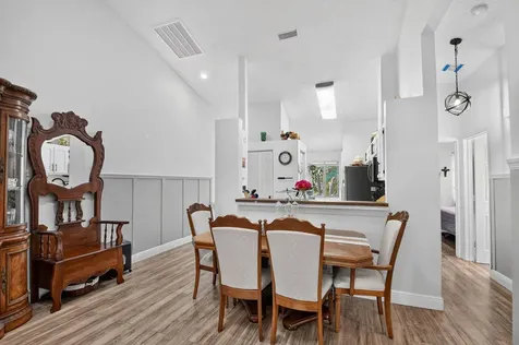 907 Harbour Pointe Way Greenacres FL 33413