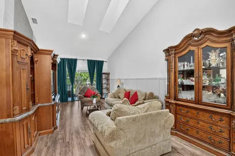 907 Harbour Pointe Way Greenacres FL 33413