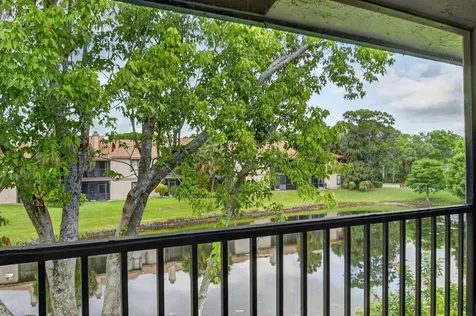 907 Harbour Pointe Way Greenacres FL 33413