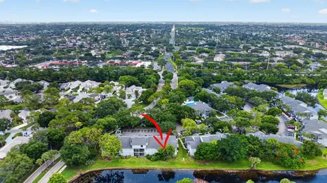 907 Harbour Pointe Way Greenacres FL 33413
