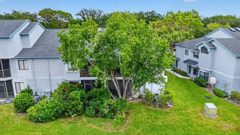 907 Harbour Pointe Way Greenacres FL 33413