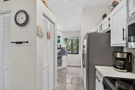 907 Harbour Pointe Way Greenacres FL 33413