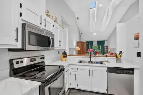 907 Harbour Pointe Way Greenacres FL 33413